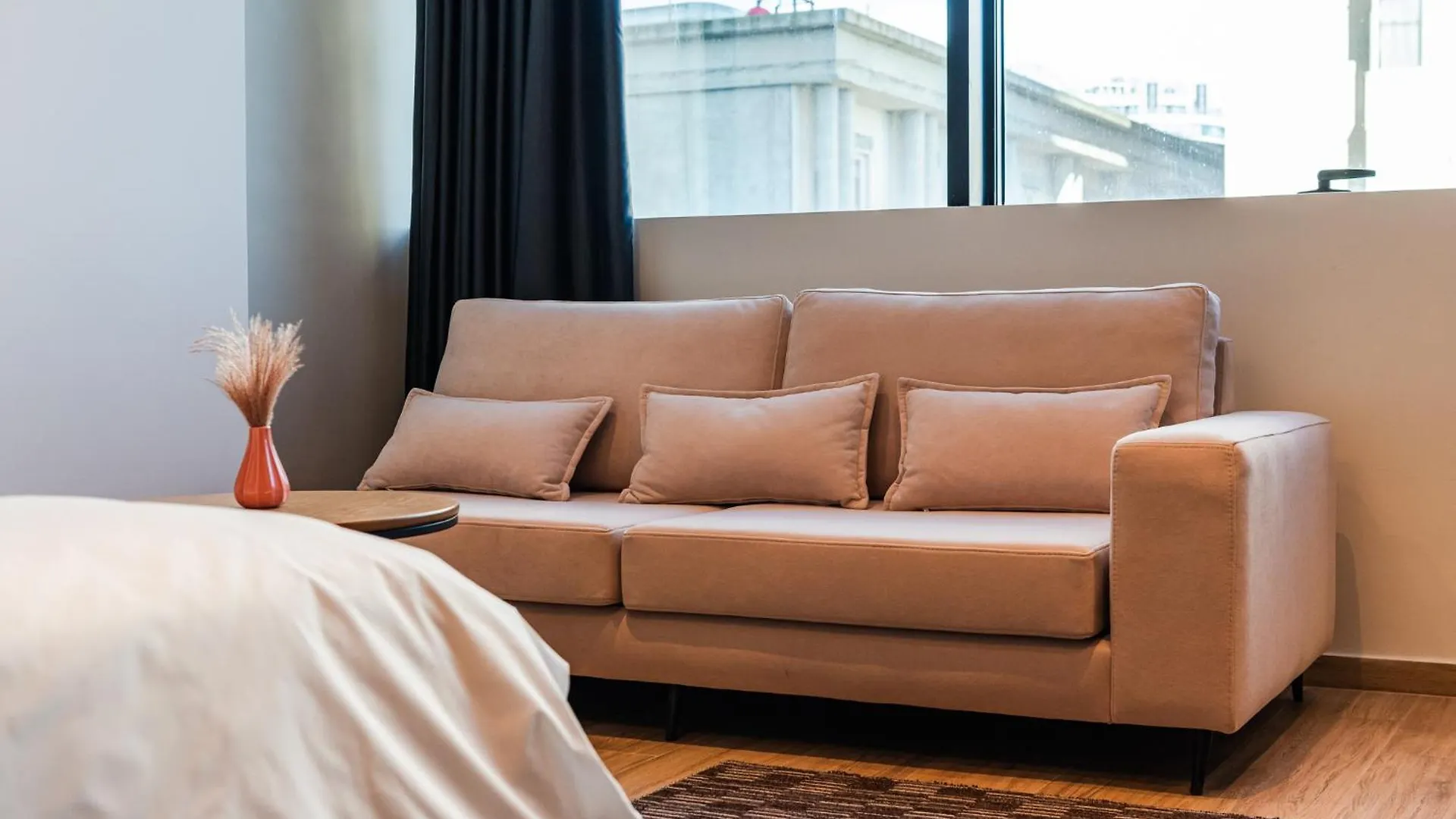 Marina Luxury Suites By Ps Durrës 0*,