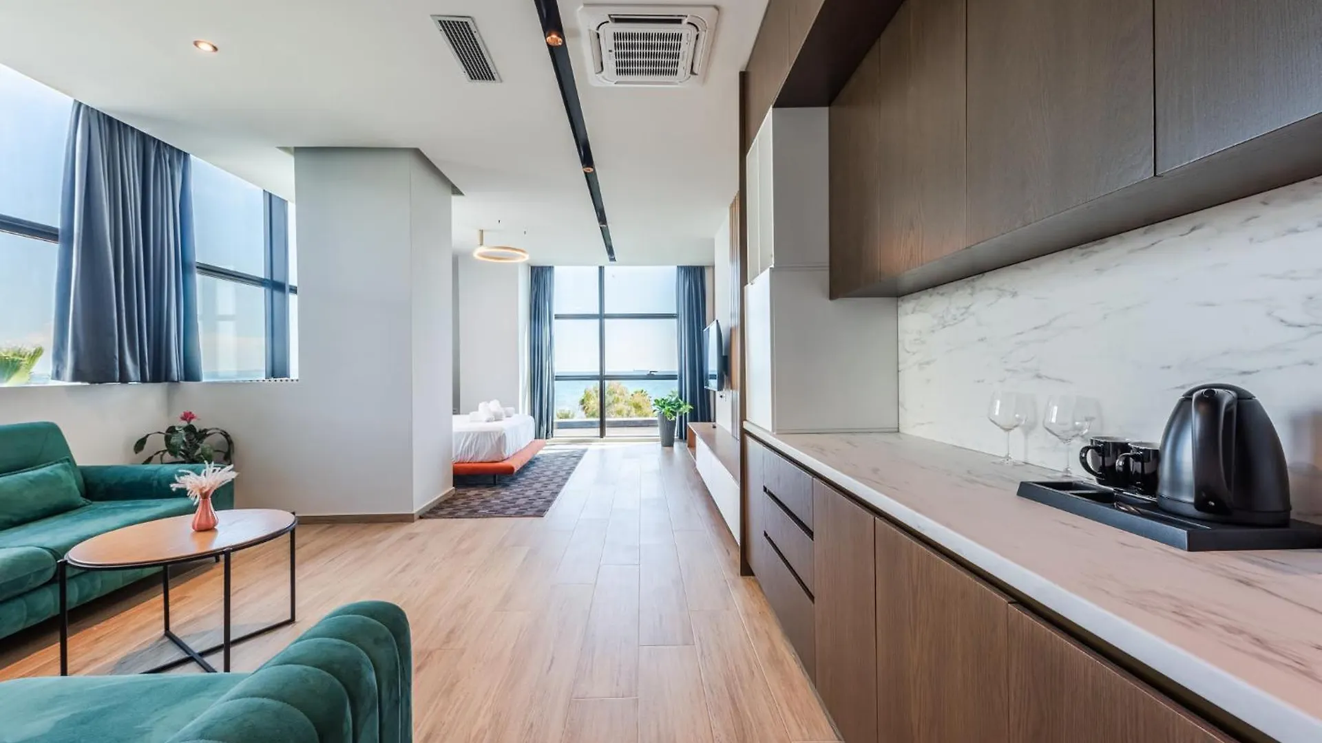 Marina Luxury Suites By Ps Durres