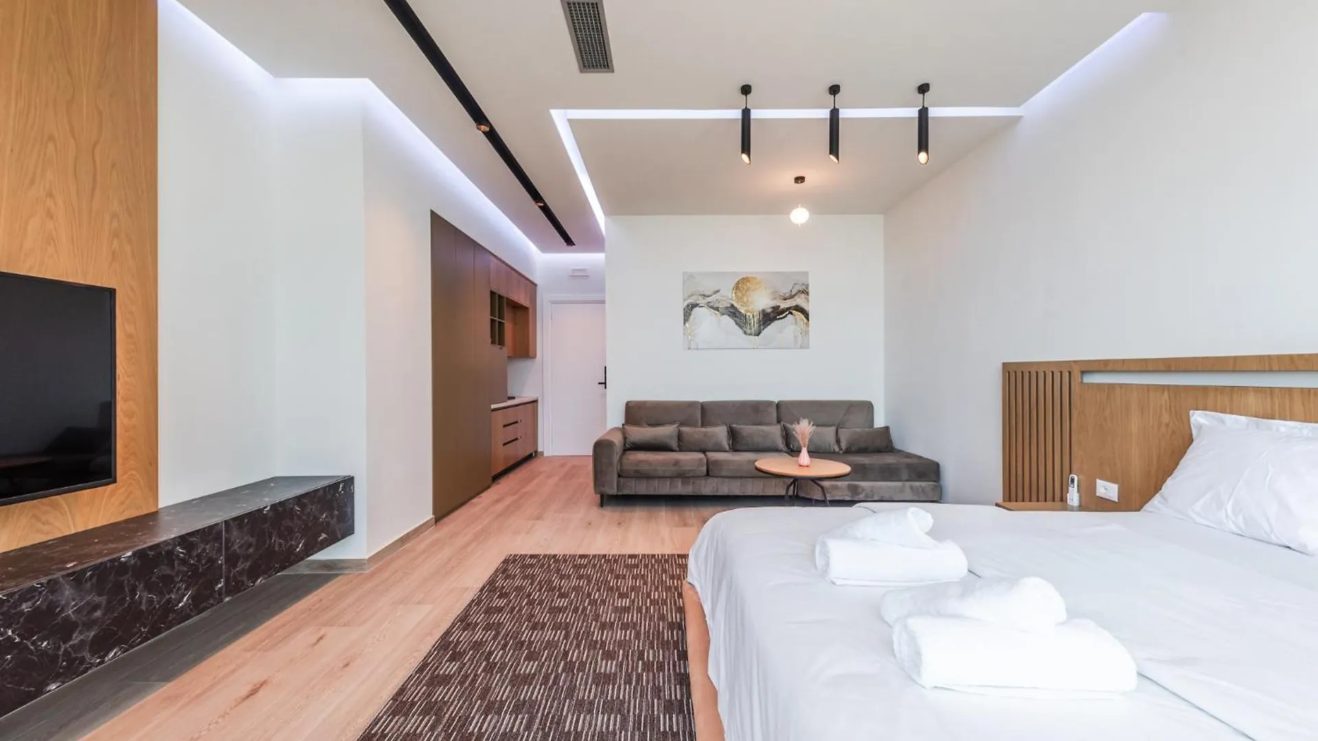 Marina Luxury Suites By Ps Durrës 0*,  Albanie