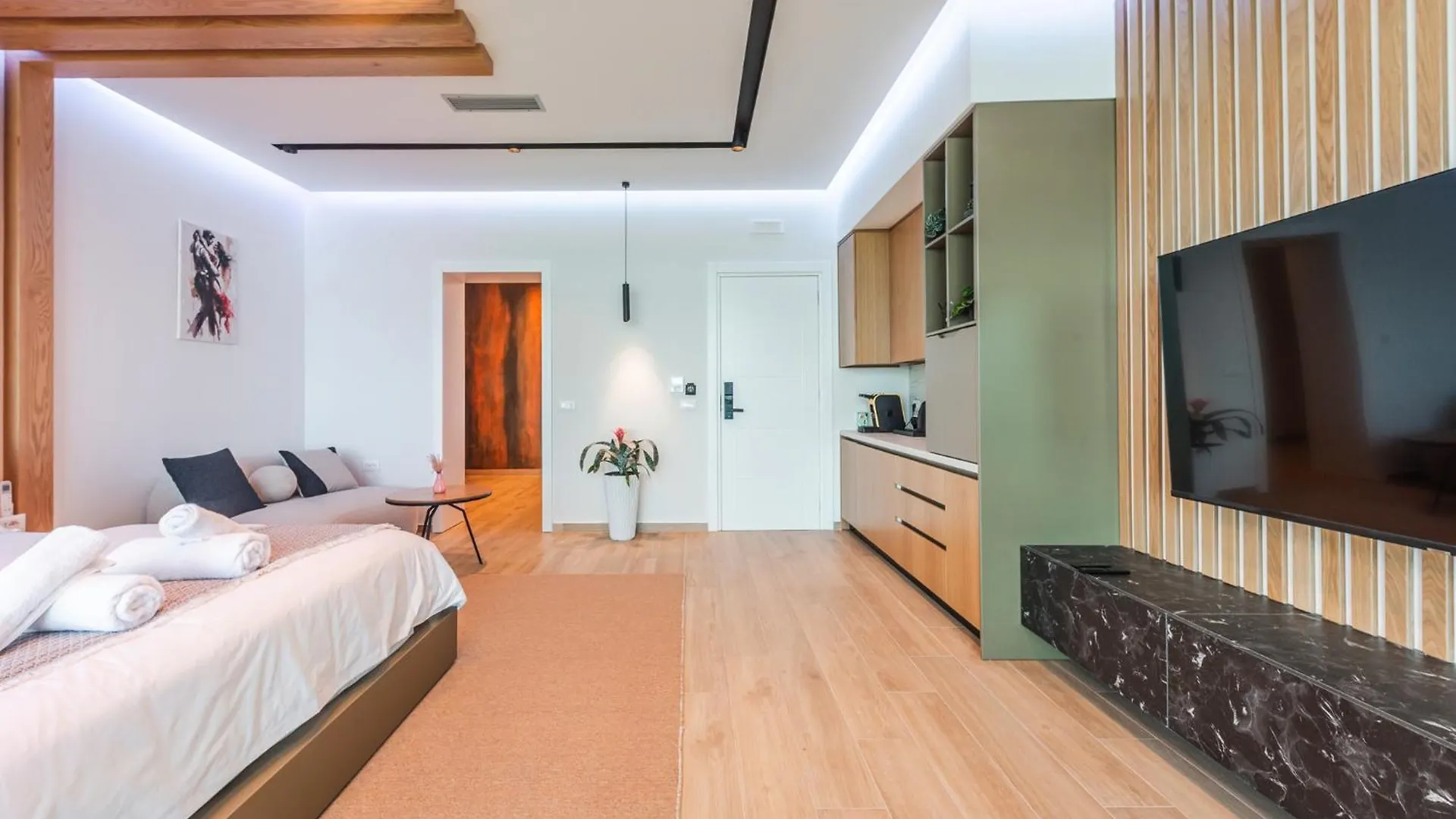 Marina Luxury Suites By Ps Durrës