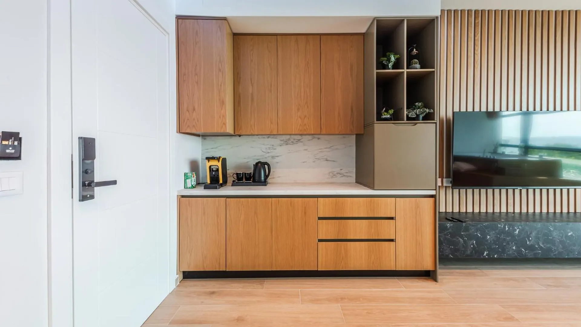 Marina Luxury Suites By Ps Durrës