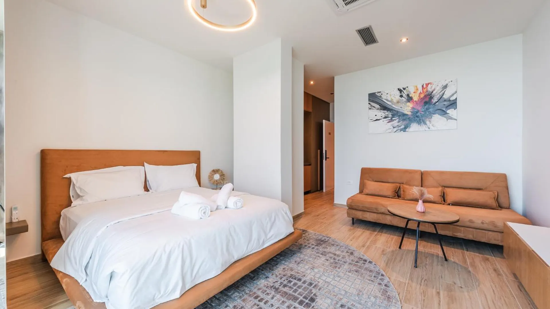 Marina Luxury Suites By Ps Durres 0*,
